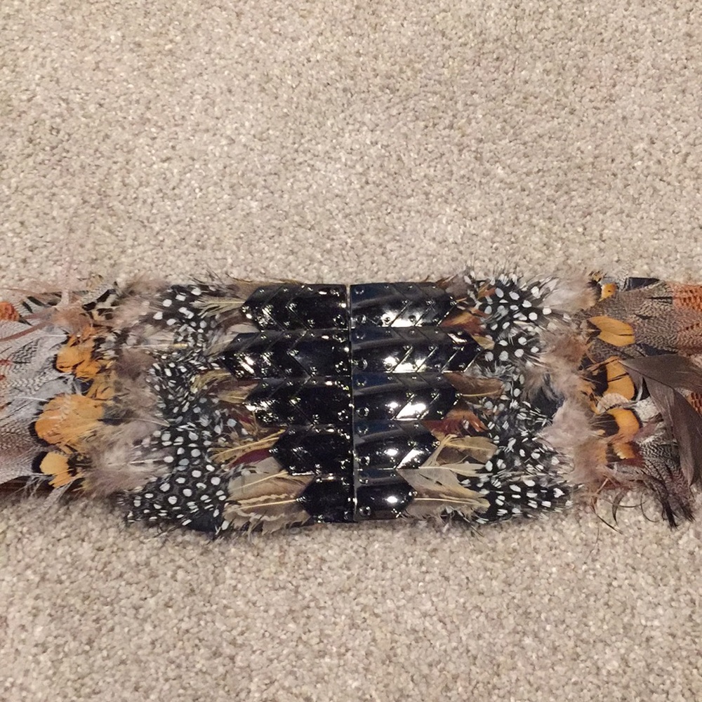 New feather belt